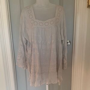 Johnny Was White Eyelet Embroidered Tunic Flawed Gem
